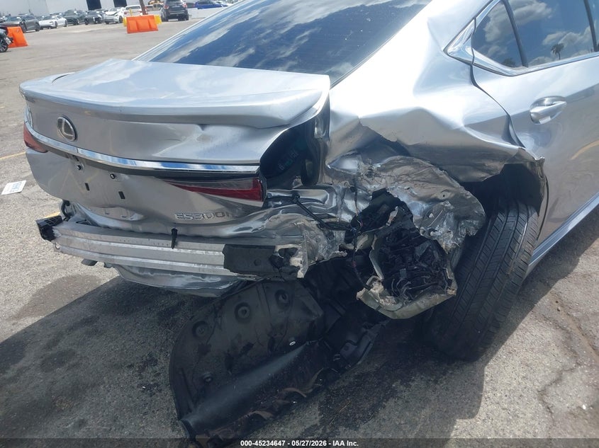 2025 Lexus VIN 58ADA1C17SU063234 IAAI salvage auction — RIGHT REAR, Salvage (California), sold $7,800 on 2026-07-29 (photo 6)