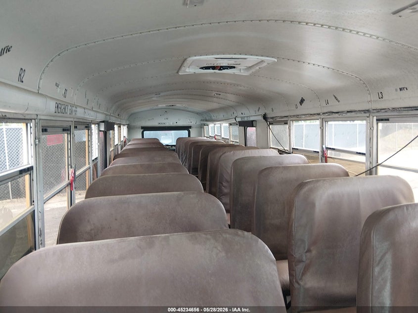 2009 Thomas School bus VIN 1T7YR4A2991111947 IAAI salvage auction — REAR END, Clear (South Carolina), sold $1,500 on 2026-07-08 (photo 8)