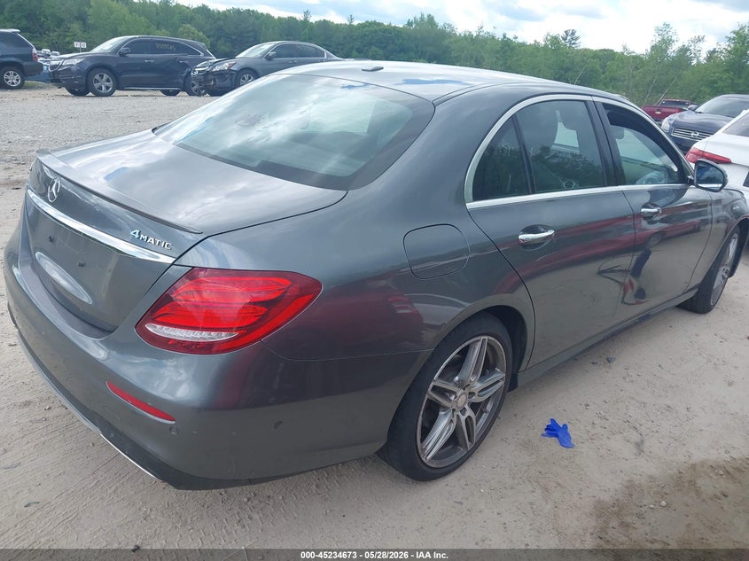 2017 Mercedes-benz E-klasse VIN WDDZF4KB2HA054665 IAAI salvage auction — ENGINE BURN, Salvage Title, sold $6,000 on 2026-07-14 (photo 4)
