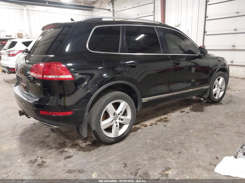 2012 Volkswagen Touareg VIN WVGFK9BP3CD003728 IAAI salvage auction — FRONT END, Salvage Title, sold $875 on 2026-07-19 (photo 4)