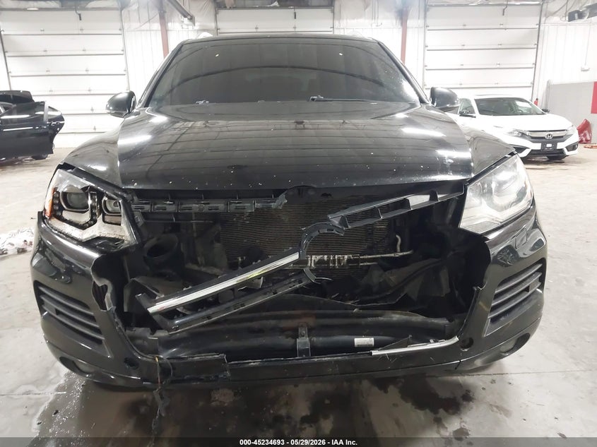 2012 Volkswagen Touareg VIN WVGFK9BP3CD003728 IAAI salvage auction — FRONT END, Salvage Title, sold $875 on 2026-07-19 (photo 6)