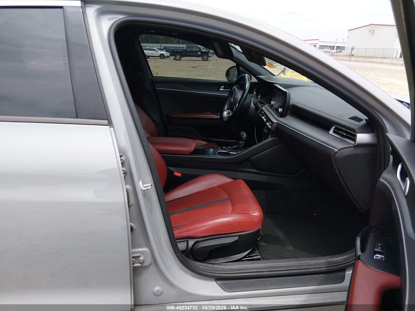 2021 Kia K5 VIN 5XXG64J23MG047337 IAAI salvage auction — RIGHT FRONT, Salvage Title, sold $3,550 on 2026-07-23 (photo 5)
