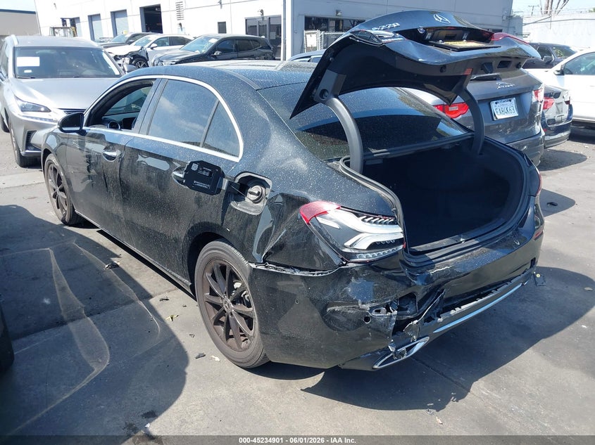 2020 Mercedes-benz A-klasse VIN W1K3G4EB1LW044624 IAAI salvage auction — REAR END, Salvage Title, sold $6,100 on 2026-07-15 (photo 3)