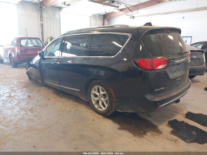 2018 Chrysler Pacifica VIN 2C4RC1BG5JR166956 IAAI salvage auction — FRONT END, Clear (Michigan), sold $1,500 on 2026-07-22 (photo 3)