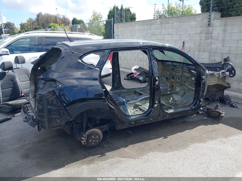 2018 Hyundai Tucson VIN KM8J23A47JU751099 IAAI salvage auction — VANDALISM, Salvage Title, sold $300 on 2026-07-09 (photo 6)