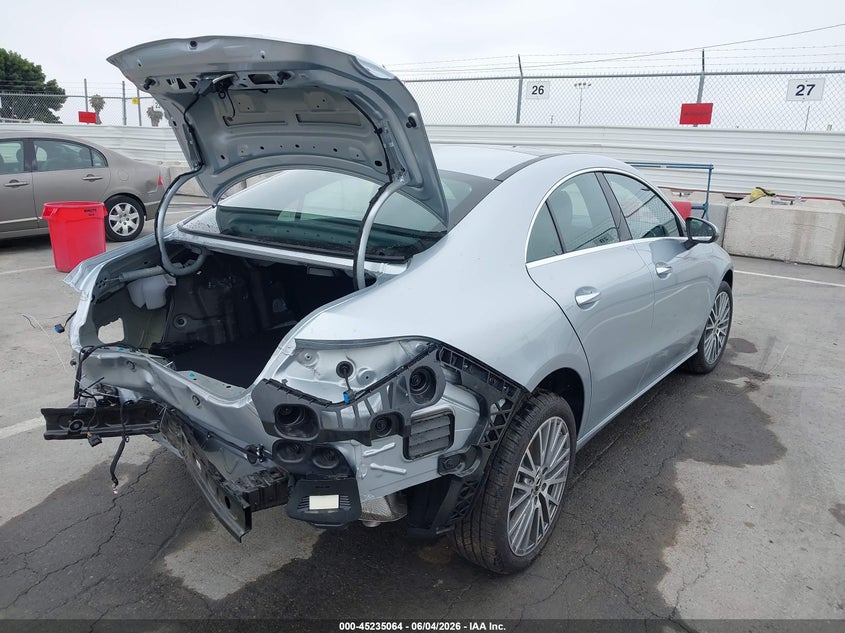 2026 Mercedes-benz VIN W1K5J4GBXTN569579 IAAI salvage auction — REAR END, Salvage Title, sold $16,300 on 2026-07-15 (photo 4)
