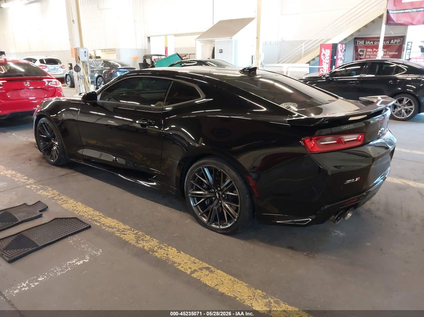 2018 Chevrolet Camaro VIN 1G1FK1R63J0126736 IAAI salvage auction — RIGHT FRONT, Salvage (Oregon), sold $20,600 on 2026-07-10 (photo 3)