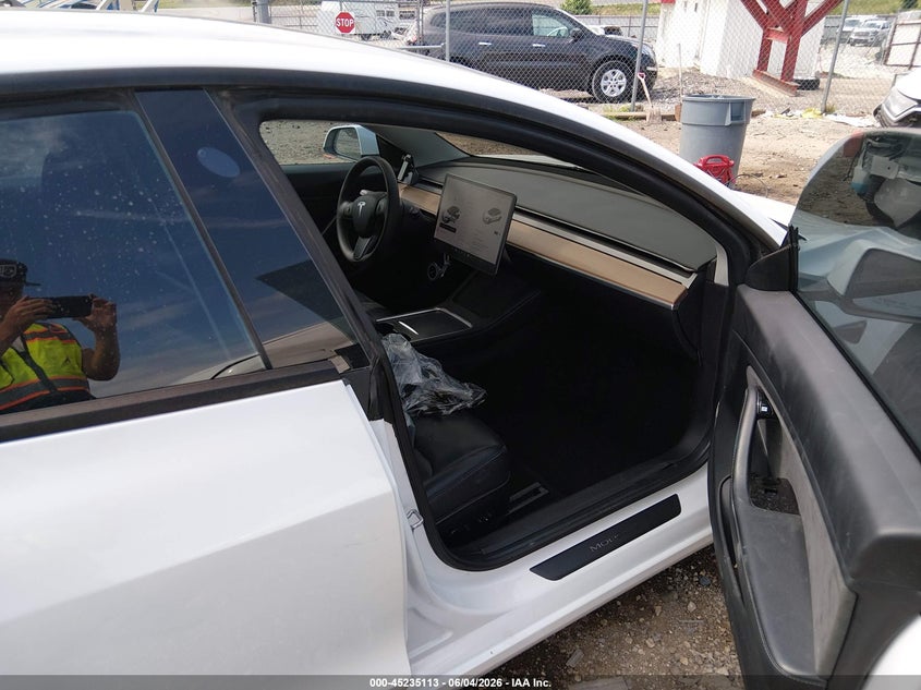 2022 Tesla Model 3 VIN 5YJ3E1EA0NF124638 IAAI salvage auction — FRONT END, Salvage Title, sold $7,000 on 2026-07-23 (photo 5)
