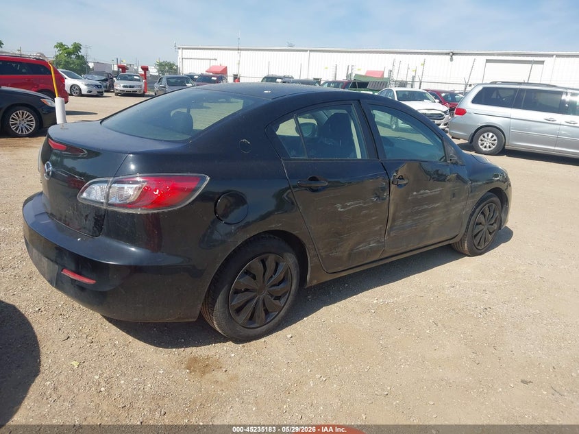 2012 Mazda 3 VIN JM1BL1UF4C1522620 IAAI salvage auction — RIGHT SIDE, Salvage (Illinois), sold $100 on 2026-07-15 (photo 4)