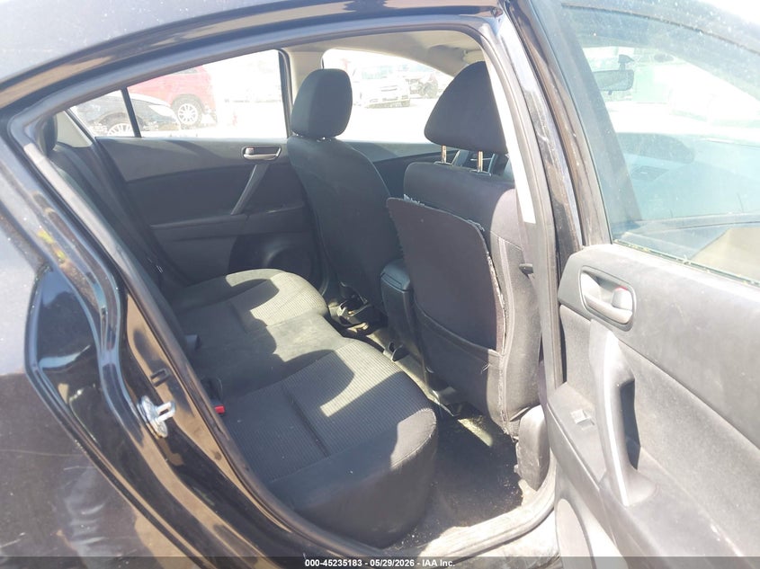 2012 Mazda 3 VIN JM1BL1UF4C1522620 IAAI salvage auction — RIGHT SIDE, Salvage (Illinois), sold $100 on 2026-07-15 (photo 8)