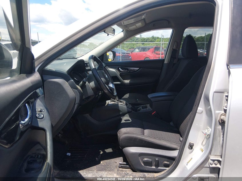 2019 Nissan Rogue VIN KNMAT2MV0KP520223 IAAI salvage auction — SIDE, Salvage Title, sold $2,200 on 2026-07-22 (photo 5)
