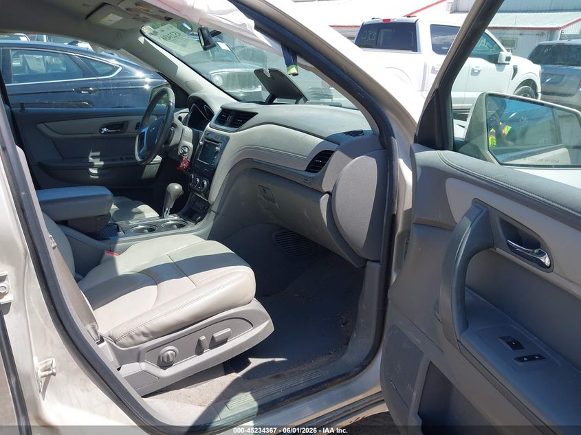 2015 Chevrolet Traverse VIN 1GNKVHKD6FJ310009 IAAI salvage auction — FRONT & REAR, Salvage Title, sold $500 on 2026-07-18 (photo 5)