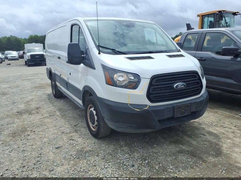 2019 Ford Transit-250 VIN 1FTYR1ZM0KKA03010 — IAAI salvage auction photo