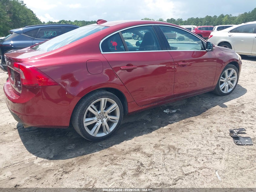 2012 Volvo S60 VIN YV1902FH8C2057629 IAAI salvage auction — RIGHT FRONT, Salvage Title, sold $400 on 2026-07-21 (photo 4)
