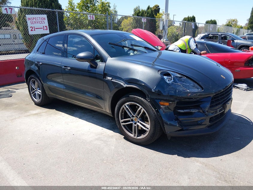 2020 Porsche Macan VIN WP1AA2A50LLB01600 — IAAI salvage auction photo