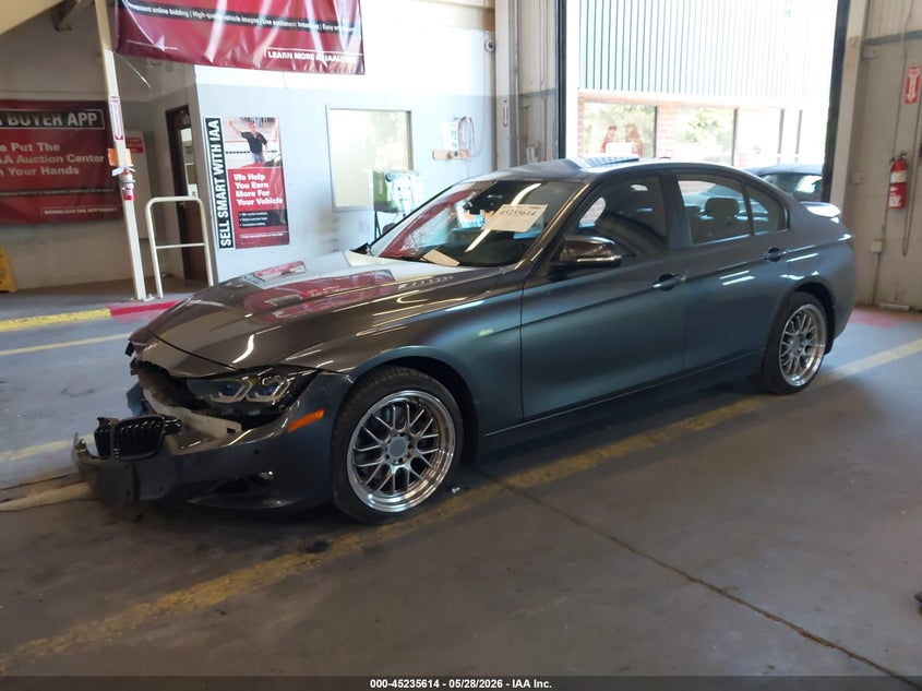 2015 BMW 3er VIN WBA3C1C58FP852353 IAAI salvage auction — FRONT END, Salvage Title, sold $2,700 on 2026-08-13 (photo 2)