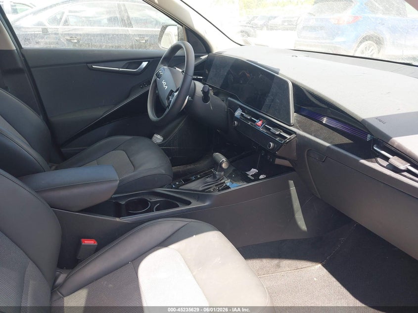 2024 Kia Niro VIN KNDCR3LE7R5175325 IAAI salvage auction — FRONT END, Mv-907A (New York), sold $9,975 on 2026-07-23 (photo 5)
