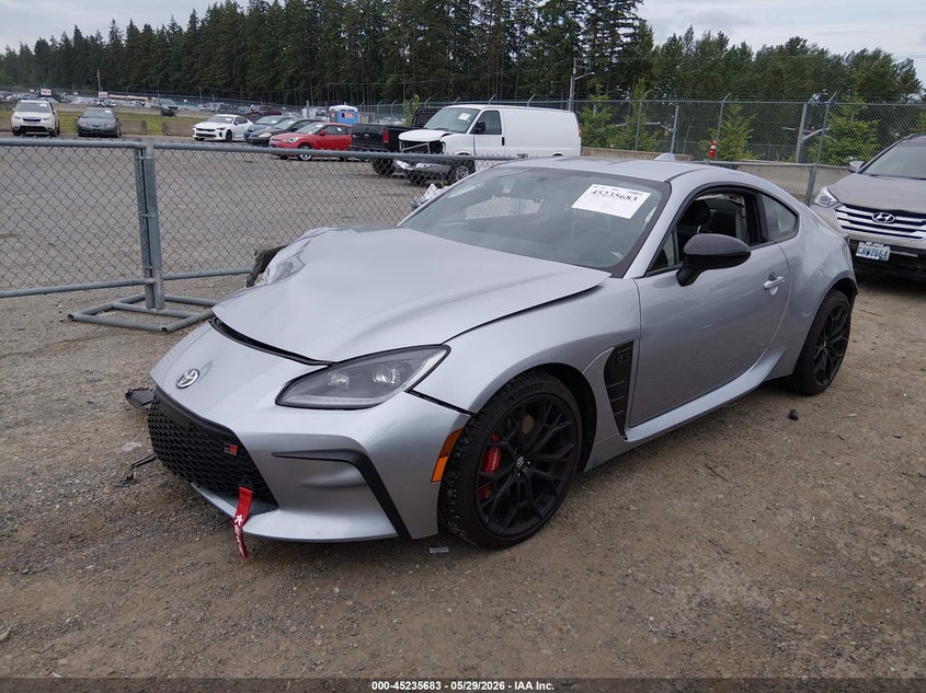 2025 Toyota Gr 86 VIN JF1ZNBE16S9760637 IAAI salvage auction — FRONT END, Salvage Title, sold $7,600 on 2026-07-08 (photo 2)