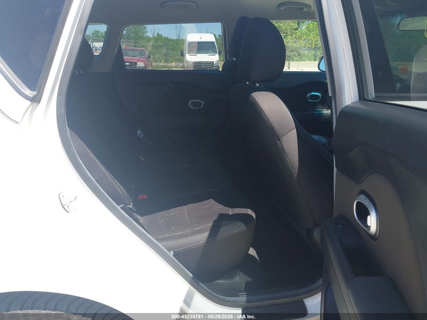 2016 Kia Soul VIN KNDJN2A29G7847862 IAAI salvage auction — SIDE, Salvage Title, sold $1,100 on 2026-07-14 (photo 8)