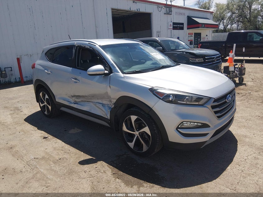 2017 Hyundai Tucson VIN KM8J3CA21HU369656 IAAI salvage auction — RIGHT SIDE, Salvage (Montana), sold $3,300 on 2026-07-29 (photo 1)