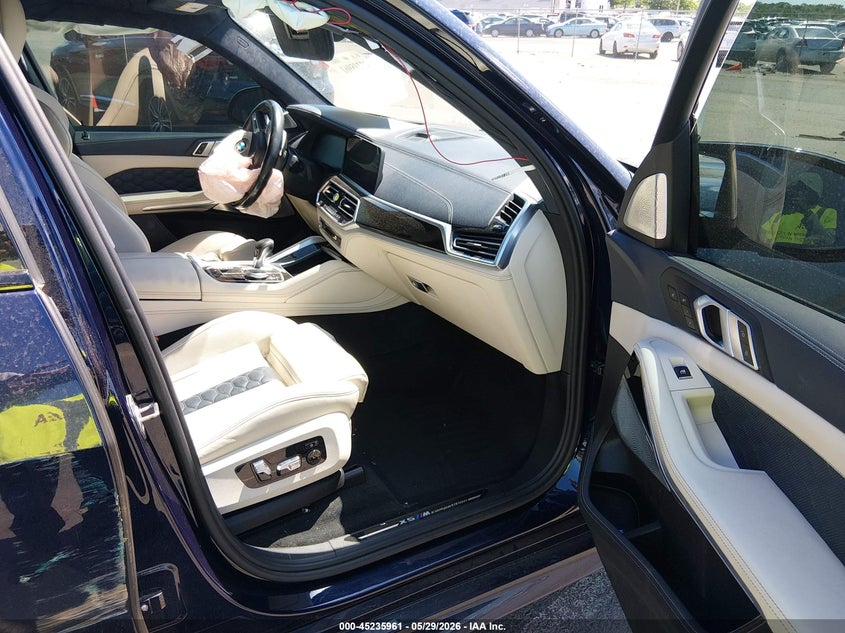 2020 BMW X5 m VIN 5YMJU0C09L9D07407 IAAI salvage auction — LEFT & RIGHT, Salvage Title, sold $27,350 on 2026-07-13 (photo 5)