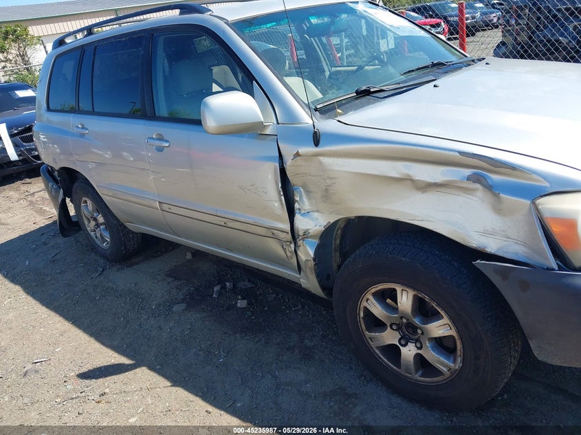 2005 Toyota Highlander VIN JTEEP21A350095368 IAAI salvage auction — SIDE, Clear (Virginia), sold $850 on 2026-07-13 (photo 6)