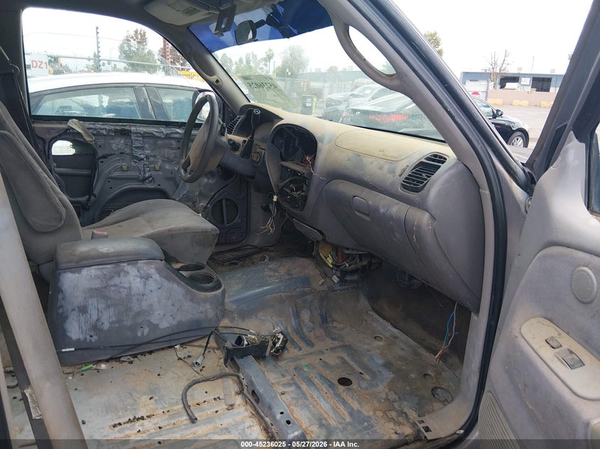 2000 Toyota Tundra VIN 5TBRT3414YS120808 IAAI salvage auction — NORMAL WEAR, Salvage (California), sold $750 on 2026-07-14 (photo 5)