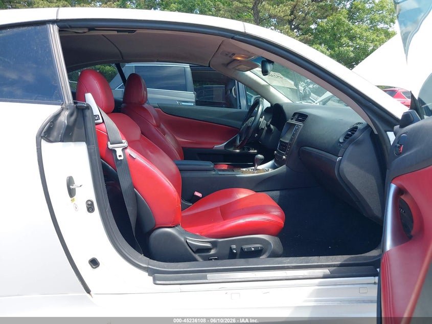 2015 Lexus Is VIN JTHFF2C21F2532662 IAAI salvage auction — FRONT END, Mv-907A (New York), sold $2,675 on 2026-07-14 (photo 5)