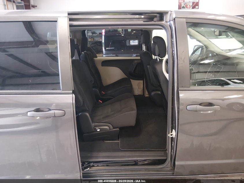2019 Dodge Grand caravan VIN 2C4RDGBG3KR509166 IAAI salvage auction — LEFT SIDE, SF97 (Arkansas), sold $12,500 on 2026-07-09 (photo 8)