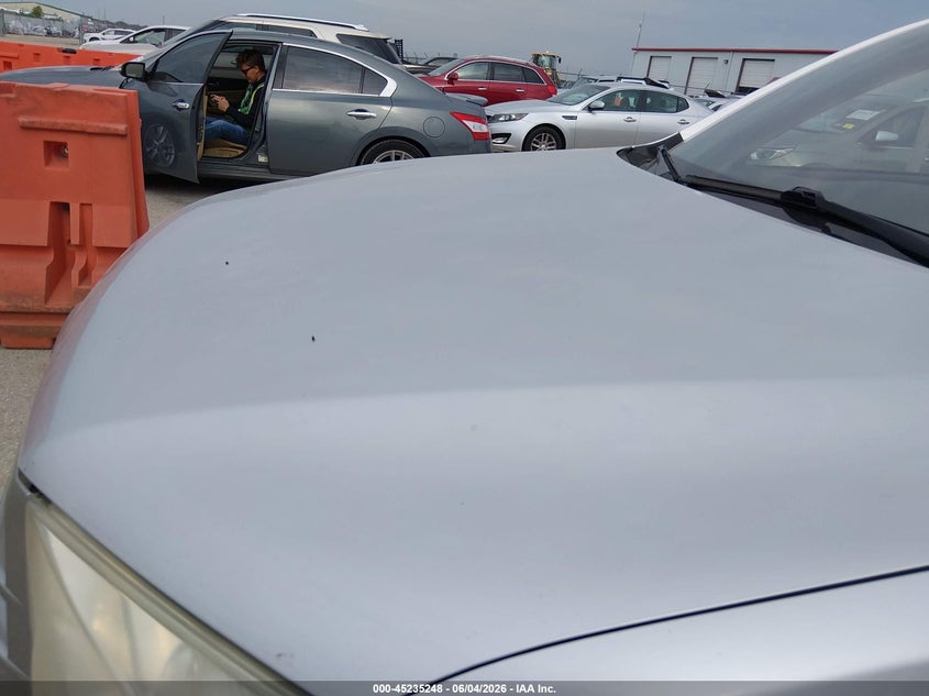 2013 Toyota Highlander VIN 5TDZA3EH6DS034967 IAAI salvage auction — HAIL, Salvage Title, sold $4,650 on 2026-08-01 (photo 6)