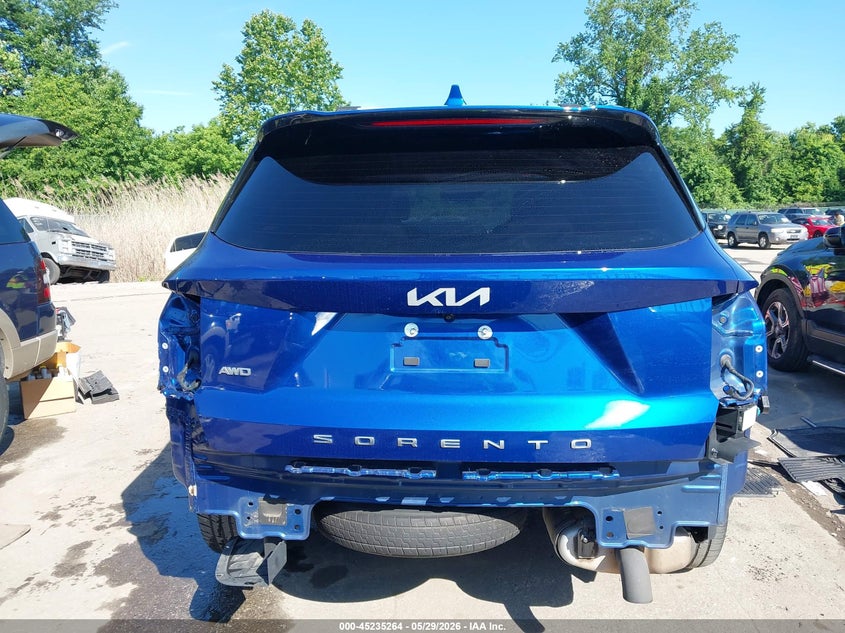 2022 Kia Sorento VIN 5XYRKDLF0NG121377 IAAI salvage auction — LEFT SIDE, Salvage Title, sold $9,250 on 2026-07-09 (photo 6)