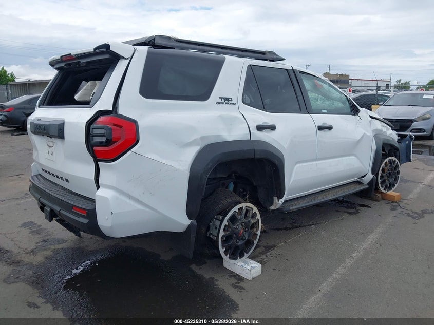 2025 Toyota 4runner VIN JTEVA5BR7S5055624 IAAI salvage auction — BIO HAZARD, Salvage Title, sold $11,500 on 2026-07-08 (photo 4)