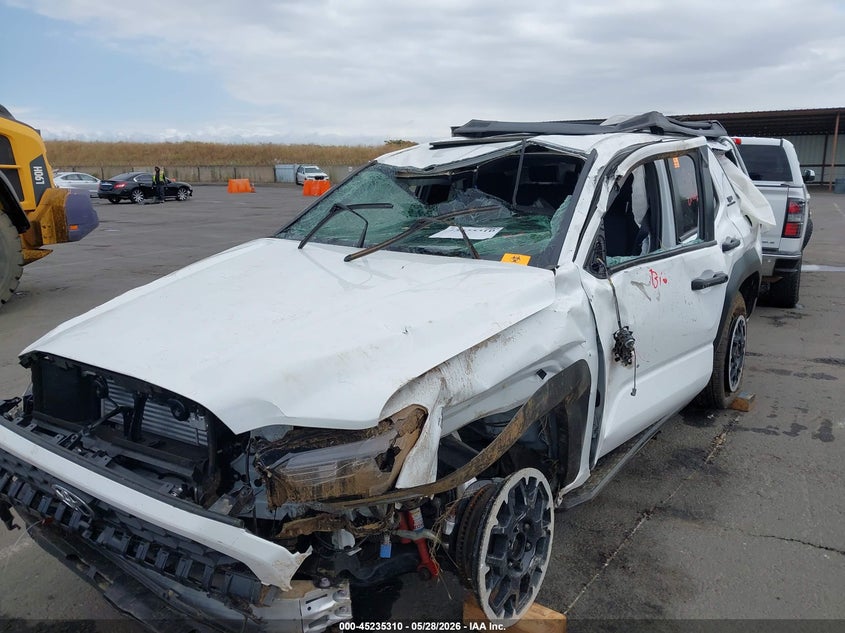 2025 Toyota 4runner VIN JTEVA5BR7S5055624 IAAI salvage auction — BIO HAZARD, Salvage Title, sold $11,500 on 2026-07-08 (photo 6)