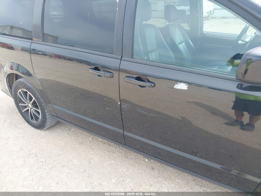 2018 Dodge Caravan VIN 2C4RDGEG7JR331854 IAAI salvage auction — REPOSSESSION, Salvage Title, sold $50 on 2026-07-23 (photo 6)