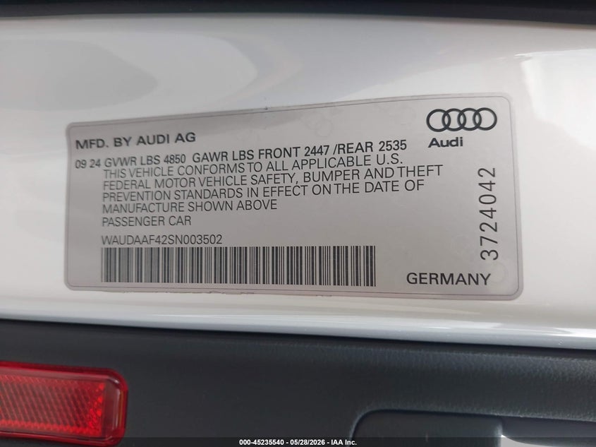 2025 Audi A4 VIN WAUDAAF42SN003502 IAAI salvage auction — RIGHT SIDE, Salvage Title, sold $14,050 on 2026-07-13 (photo 9)