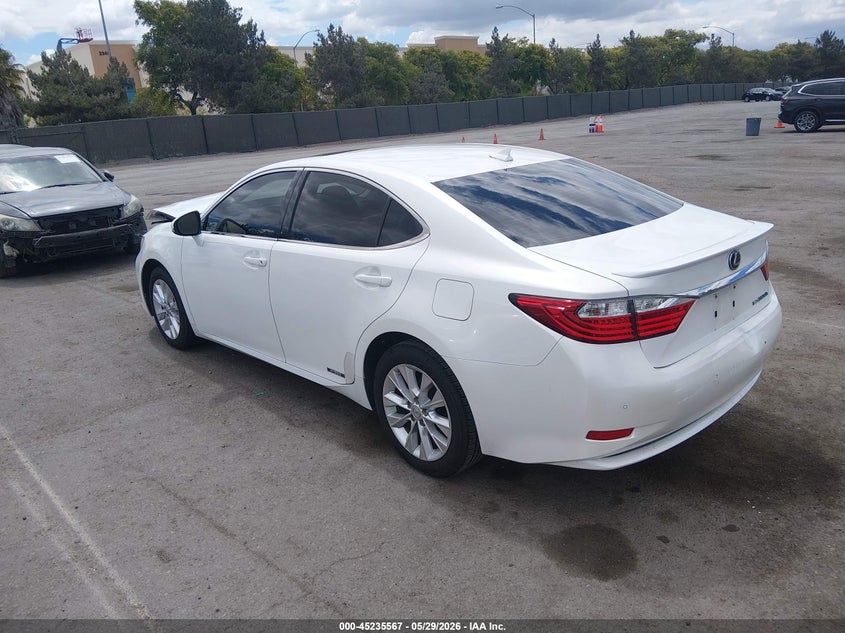 2013 Lexus ES VIN JTHBW1GG2D2006438 IAAI salvage auction — FRONT END, Salvage Title, sold $3,550 on 2026-07-10 (photo 3)