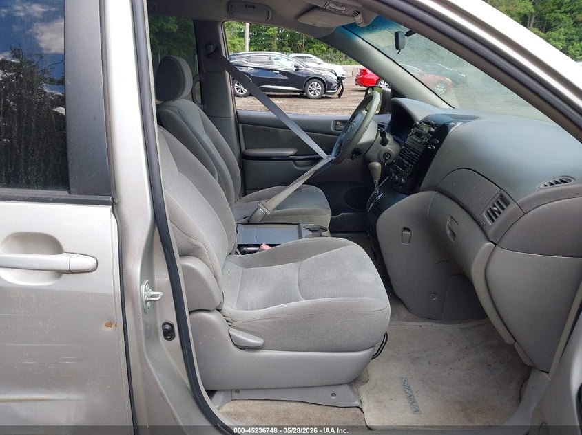 2005 Toyota Sienna VIN 5TDZA23C65S263927 IAAI salvage auction — NORMAL WEAR, Clear (Maryland), sold $500 on 2026-07-08 (photo 5)