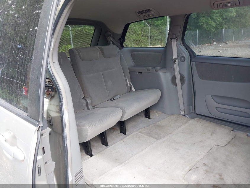 2005 Toyota Sienna VIN 5TDZA23C65S263927 IAAI salvage auction — NORMAL WEAR, Clear (Maryland), sold $500 on 2026-07-08 (photo 8)