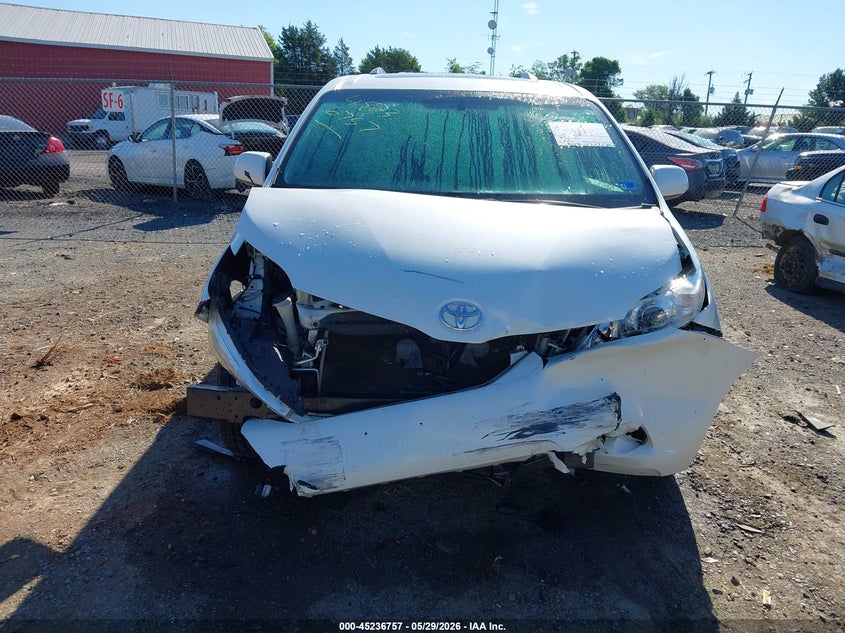 2017 Toyota Sienna VIN 5TDYZ3DC3HS898438 IAAI salvage auction — FRONT END, Salvage Title, sold $6,500 on 2026-07-07 (photo 6)