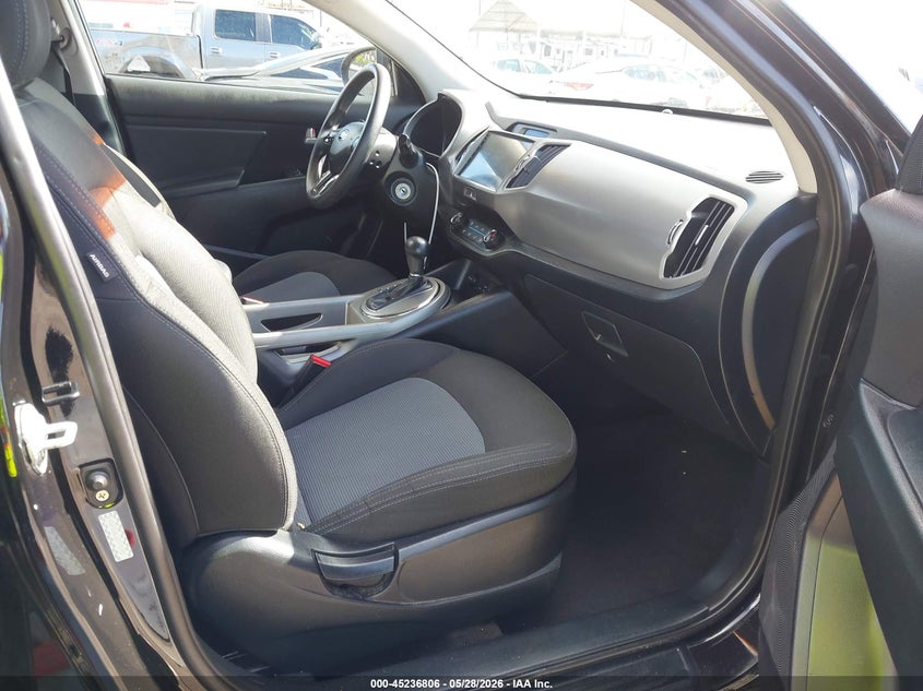 2016 Kia Sportage VIN KNDPB3AC6G7795902 IAAI salvage auction — NORMAL WEAR, Salvage Title - Dealer (California), sold $1,350 on 2026-07-28 (photo 5)
