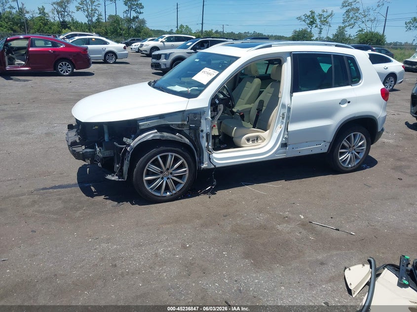 2016 Volkswagen Tiguan VIN WVGAV7AX0GW585255 IAAI salvage auction — LEFT SIDE, Salvage Title, sold $1,225 on 2026-07-21 (photo 2)