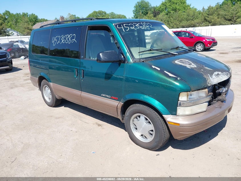 2000 Chevrolet Astro VIN 1GNEL19W9YB163196 — IAAI salvage auction photo