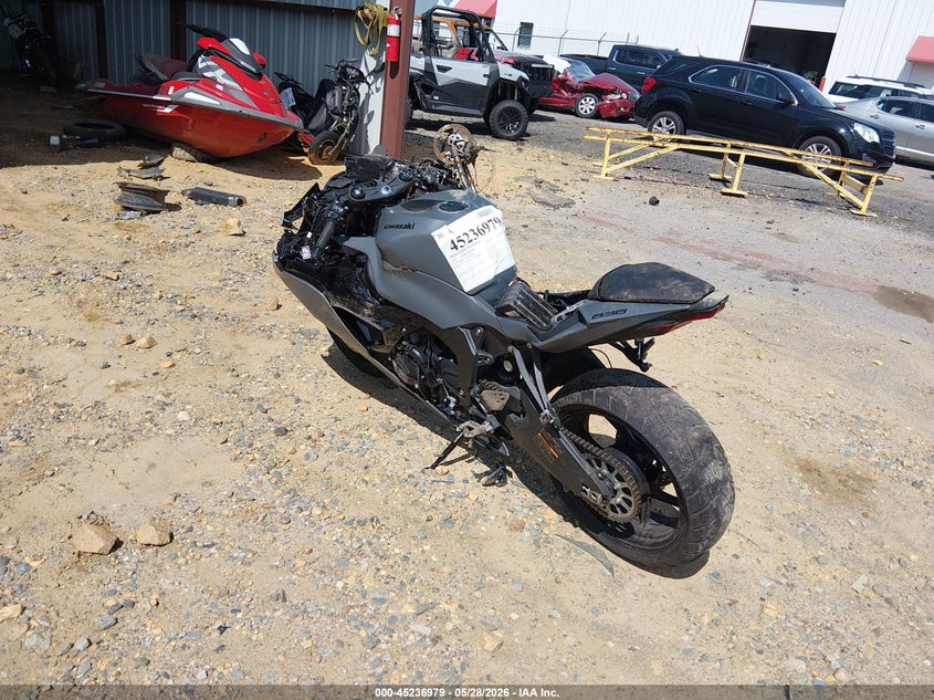2026 Kawasaki Zx VIN JKBZXJJ11TA042925 IAAI salvage auction — FRONT END, Salvage (North Carolina), sold $2,000 on 2026-07-08 (photo 3)