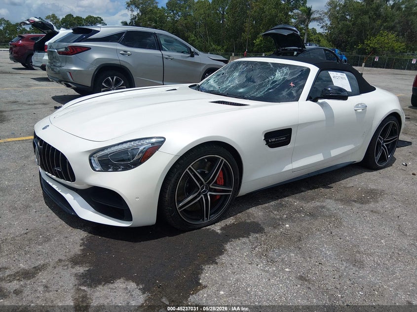 2018 Mercedes-benz AMG GT VIN WDDYK8AA1JA020312 IAAI salvage auction — SIDE, Salvage Title, sold $45,450 on 2026-07-30 (photo 2)