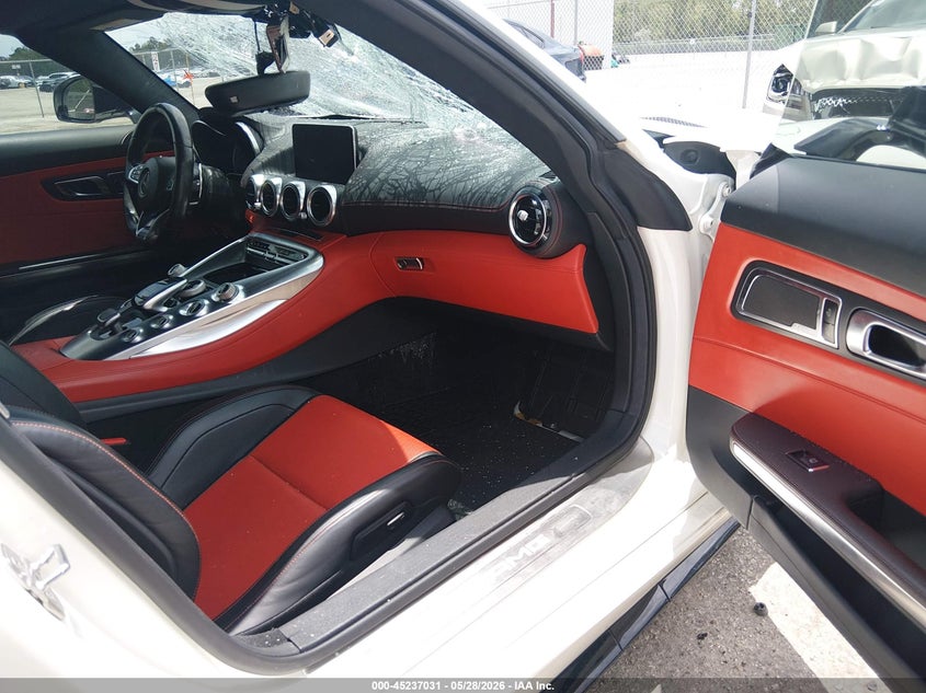 2018 Mercedes-benz AMG GT VIN WDDYK8AA1JA020312 IAAI salvage auction — SIDE, Salvage Title, sold $45,450 on 2026-07-30 (photo 5)