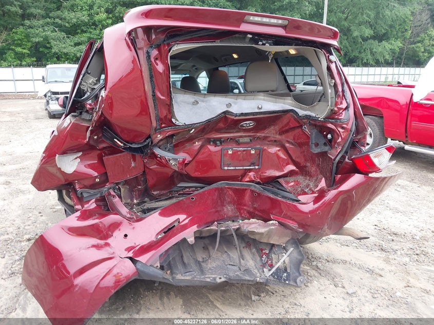 2015 Toyota Sienna VIN 5TDYK3DC4FS637739 IAAI salvage auction — REAR END, Salvage Title, sold $2,025 on 2026-07-09 (photo 6)