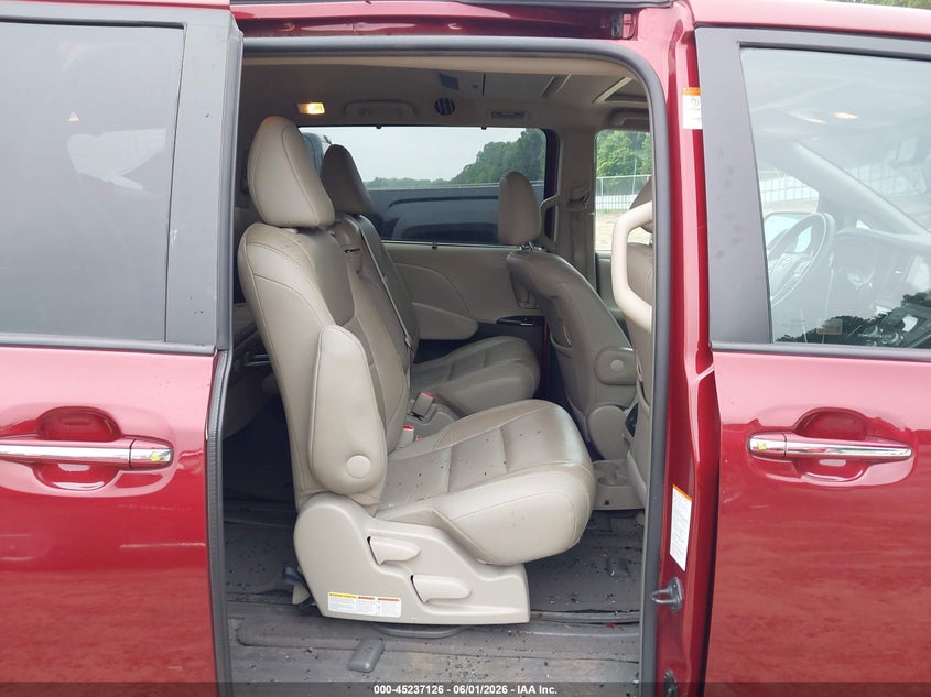 2015 Toyota Sienna VIN 5TDYK3DC4FS637739 IAAI salvage auction — REAR END, Salvage Title, sold $2,025 on 2026-07-09 (photo 8)