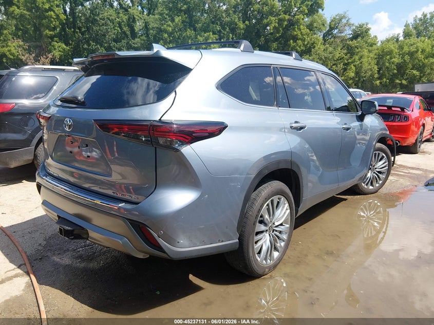 2024 Toyota Highlander VIN 5TDKDRAH1RS531188 IAAI salvage auction — LEFT SIDE, Salvage Title, sold $17,525 on 2026-07-15 (photo 4)