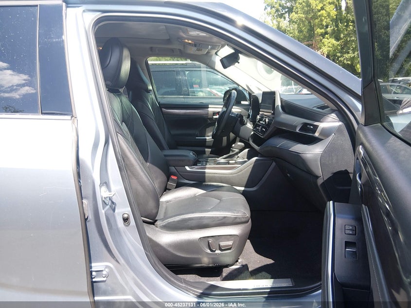 2024 Toyota Highlander VIN 5TDKDRAH1RS531188 IAAI salvage auction — LEFT SIDE, Salvage Title, sold $17,525 on 2026-07-15 (photo 5)