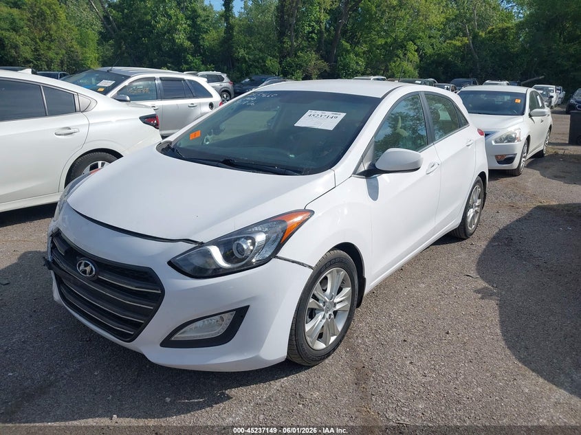 2014 Hyundai Elantra VIN KMHD35LH7EU217984 IAAI salvage auction — RIGHT FRONT, Salvage Title, sold $725 on 2026-07-07 (photo 2)